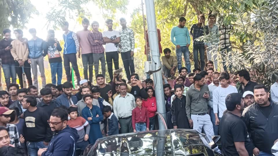 Tobacco businessman son his Lamborghini collided with an auto-rickshaw and Bullet motorcycle In Kanpur