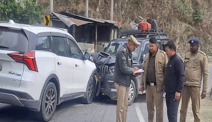 Two cars collide on Pithoragarh-Lohaghat NH, seven injured