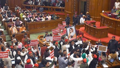 UP Vidhan Mandal Budget Session 2026 Anandiben Patel's address Cm Yogi Akhilesh Yadav Updates in Hindi