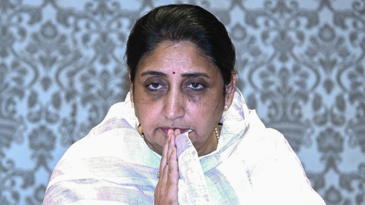 Maharashtra Deputy CM Sunetra Pawar Meets PM Modi Amit Shah in Delhi Political news