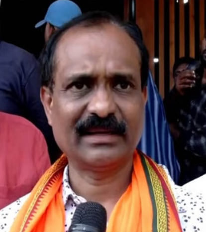 तिरुवनंतपुरम नगर निगम के मेयर वीवी राजेश