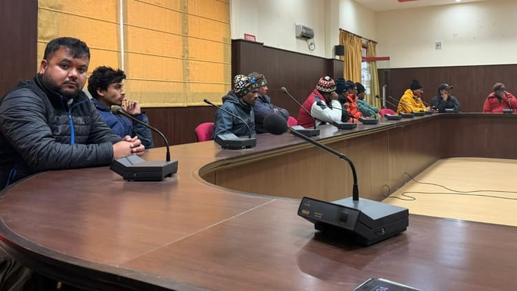 Chamoli: औली में स्कीइंग चैंपियनशिप के सफल आयोजन को लेकर मंथन, एसोसिएशन और आईटीबीपी के अधिकारियों के बीच बैठक