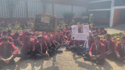 Students of Gorakhpur's Navodaya School skipped meals and exams, writing, "We want justice."