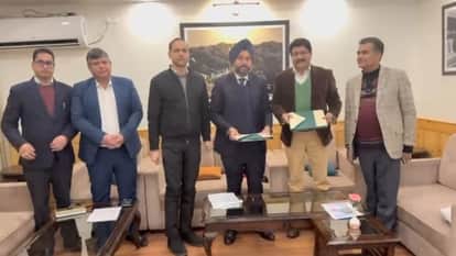 Train journey for Rs 8,255, visit Kufri and Jakhu, stay at Triple H, HPTDC signed agreement