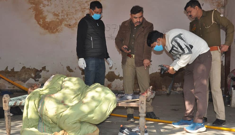 Kanpur Crematorium attendant brutally murdered stabbed with knife  head crushed with brick accused in custody