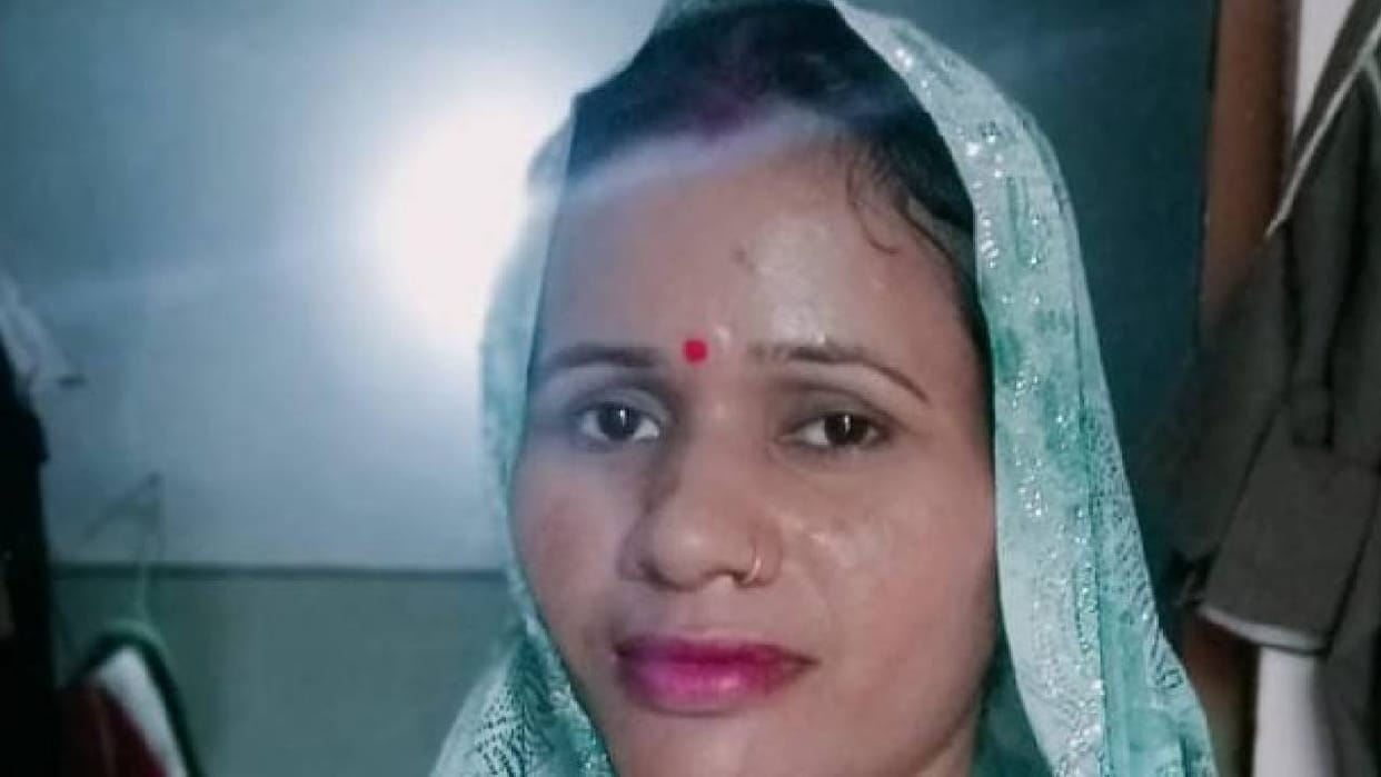 Lucknow: Married woman's body found hanging, brother claims in-laws killed her and hanged her; police suspect