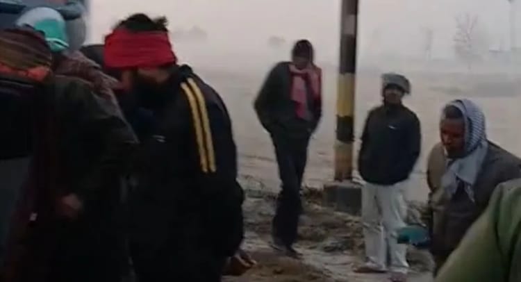 Bihar News: भीषण सड़क हादसा, बस और कार की टक्कर में दो की मौत, तीन घायल