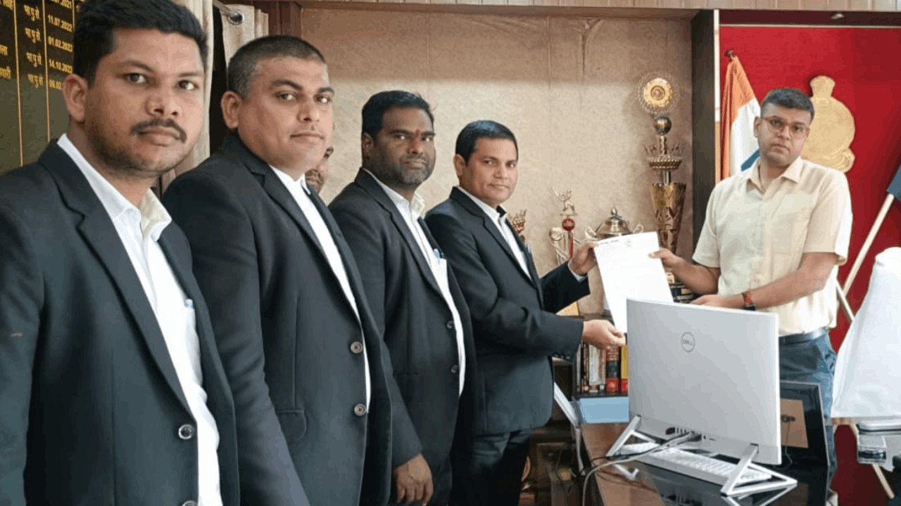 पुलिस अधीक्षक कोरबा को लिखित शिकायत सौंपी