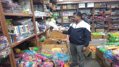 Chinese currency Yuan increases the price of Holi products