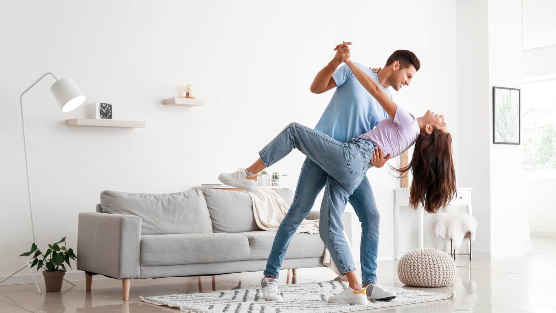 ये पांच बातें किसी को अपने पार्टनर से नहीं पूछनी चाहिए