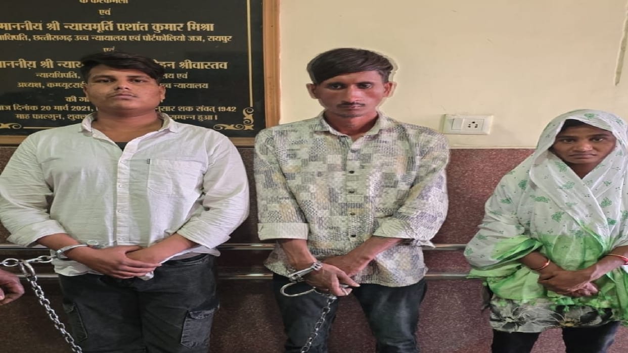 Ganja smuggling was taking place via buses: Around 13 kg of consignment seized from Raipur New Bus Stand