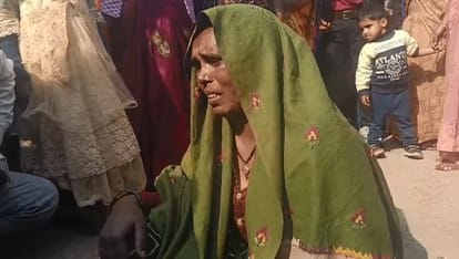 Kannauj  young man determined to marry his maternal uncle daughter climbed tower and then jumped to death