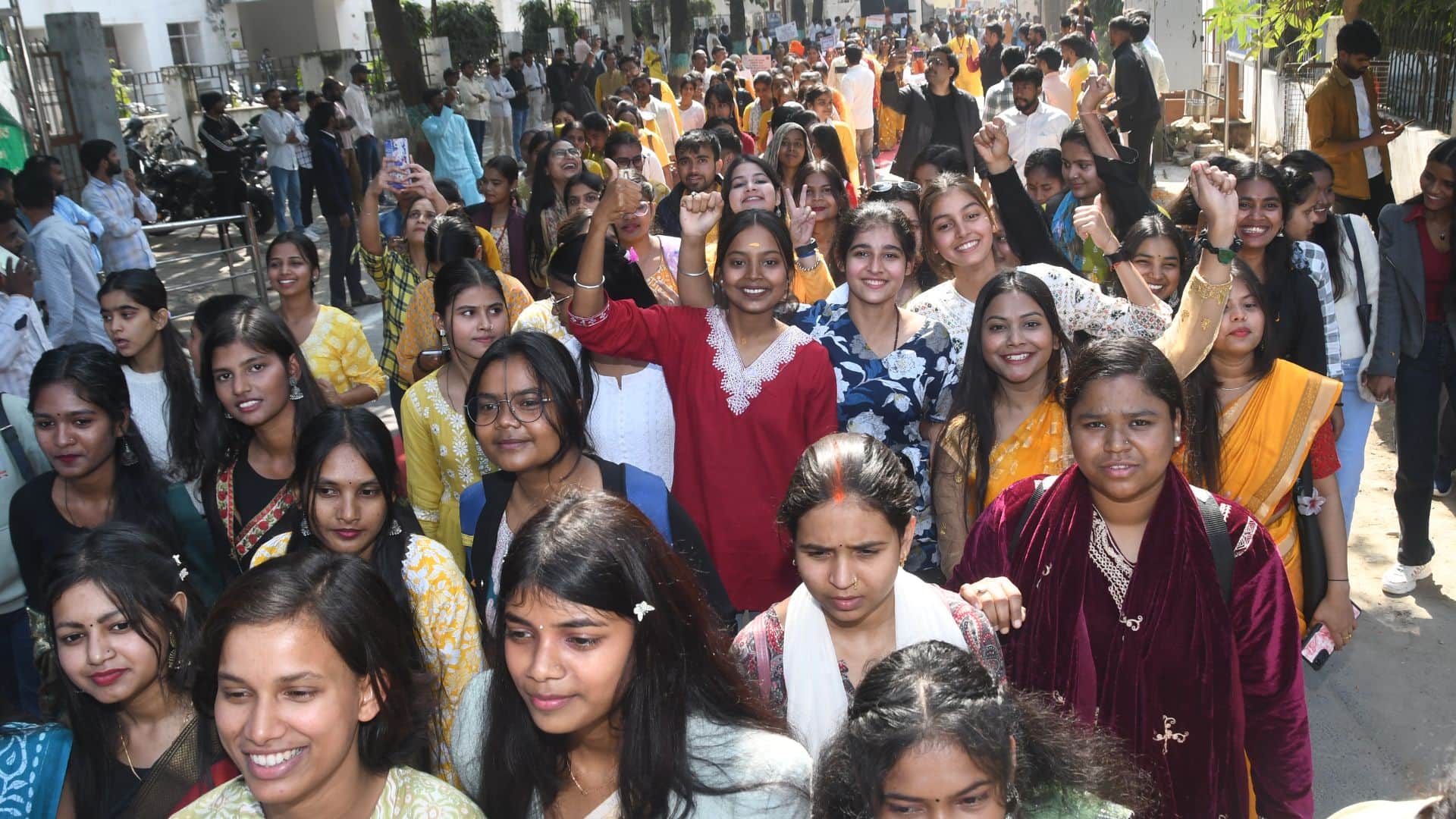 Mahatma Gandhi Kashi Vidyapith 106th foundation day procession with attractive tableaux taken out