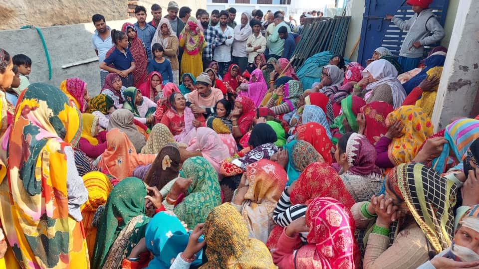 Mathura murder and suicide case big reveal Manish  started visiting temples regularly alcohol and gambling