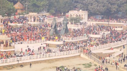 new model ghat will be built between Namo and Adi Keshav ghat see history of Kashi through QR code in varanasi