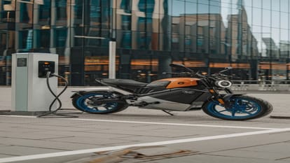 Premium electric bikes not falter even high speeds this amazing technology