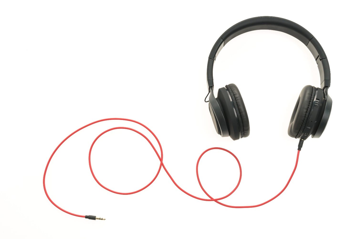 DIY Tech Hacks: Convert Your Old Headsets into Mini Speakers or Helmet Audio