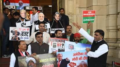 UP Budget 2026 Updates Finance Minister Suresh Khanna Present Budget Announcements CM Yogi News in Hindi