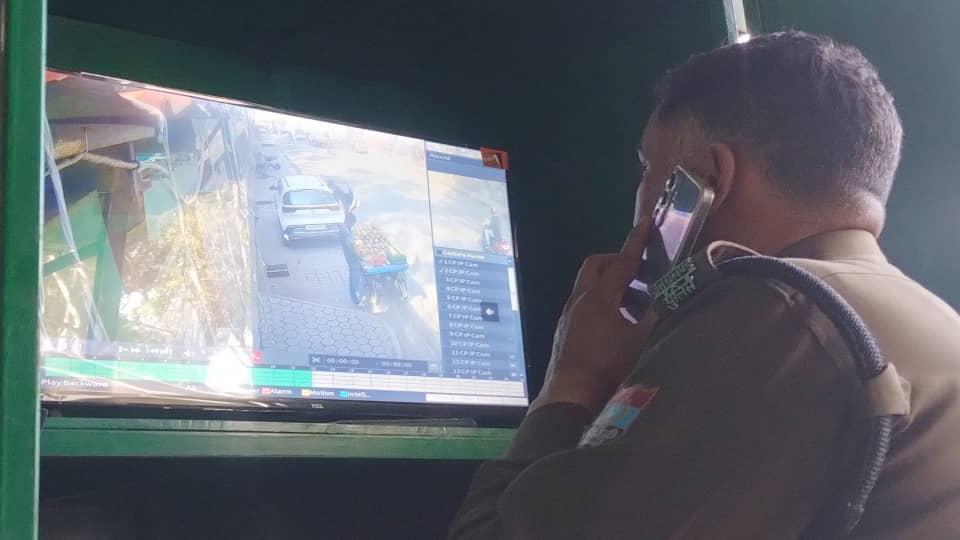 Dehradun Crime Dispute over 42 crore rupees businessman murdered in open market, mother also under suspicion