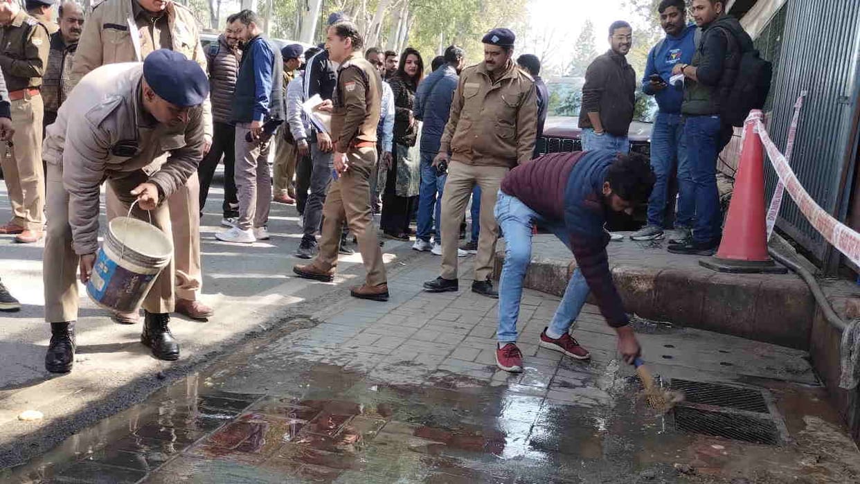 Arjun murder case Dehradun Blood-soaked pineapple pieces scattered on road mother suspected Crime news