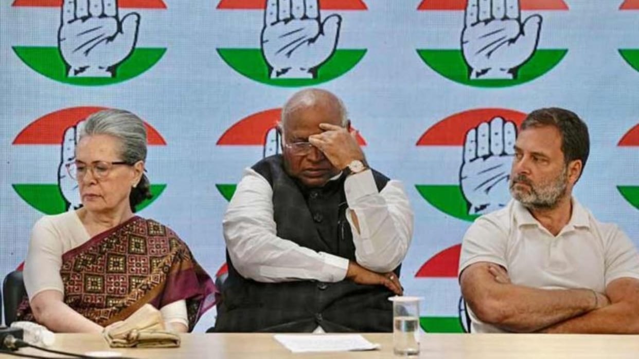 Congress sold out national interests for private gain many claims citing Paul M McGurky s book