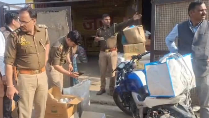 Factory manufacturing fake ghee using labels of renowned companies busted, operator detained by police