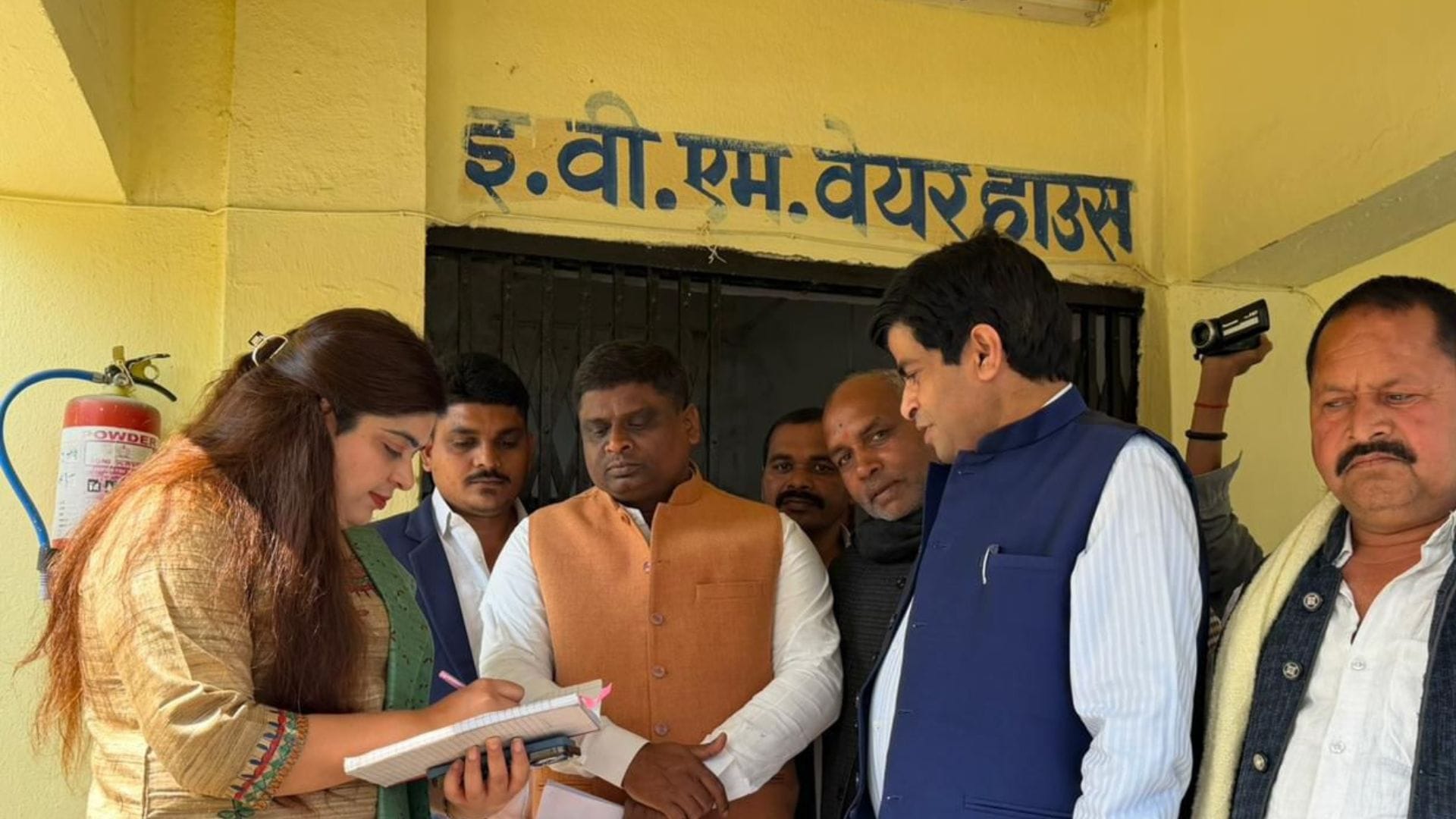 औरंगाबाद में चुनावी मशीनों का सेग्रिगेशन पारदर्शिता के साथ संपन्न