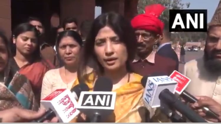 India-US Trade Deal: डिंपल यादव का बयान- अमेरिका के सामने नतमस्तक हुई सरकार, केवल पर्दा डालने का कर रही काम