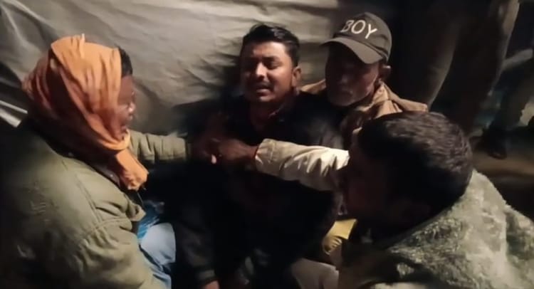 Bihar News: एक साथ बुझ गईं तीन जिंदगियां! सड़क हादसे ने छीन ली बचपन के दोस्तों की सांसें, मचा कोहराम