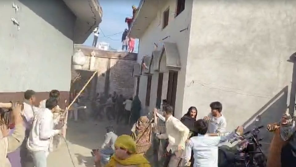 Seven people were injured in a dispute between two parties