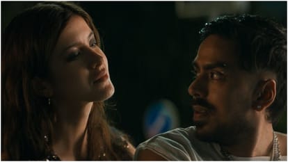 Tu Yaa Main Movie Review Shanaya Kapoor And Adarsh Gourav Starrer Survival Thriller Is One Time Watch