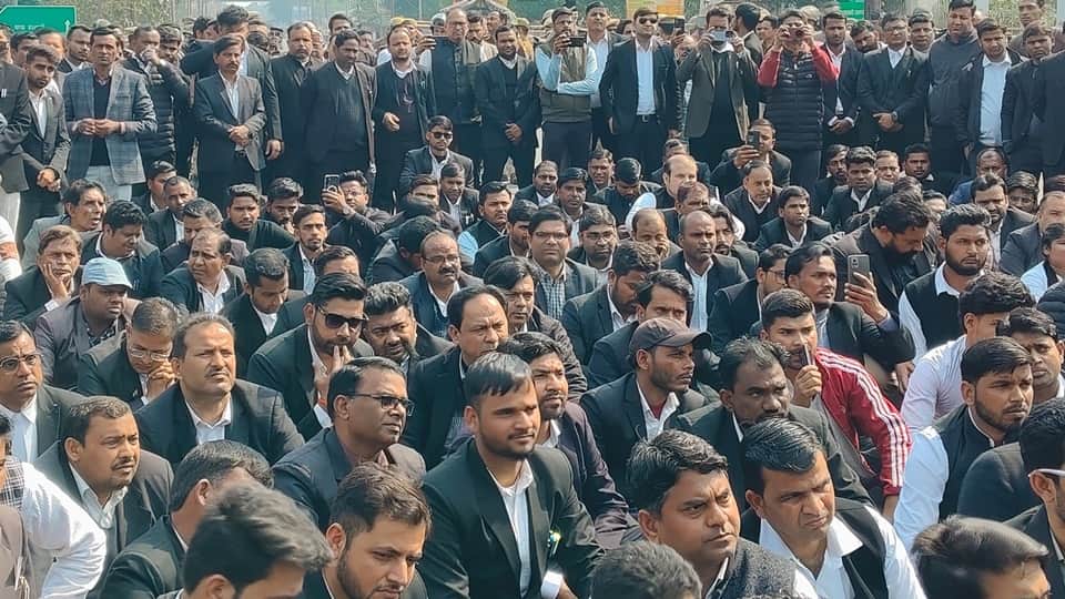 UP: Lawyer murder in Rampur sparks outrage among associates, demands bulldozer action against accused house