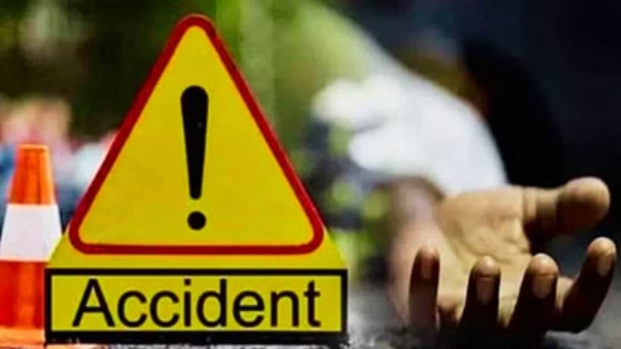 Two youths died in a road accident in Sant Kabir Nagar late Saturday night.