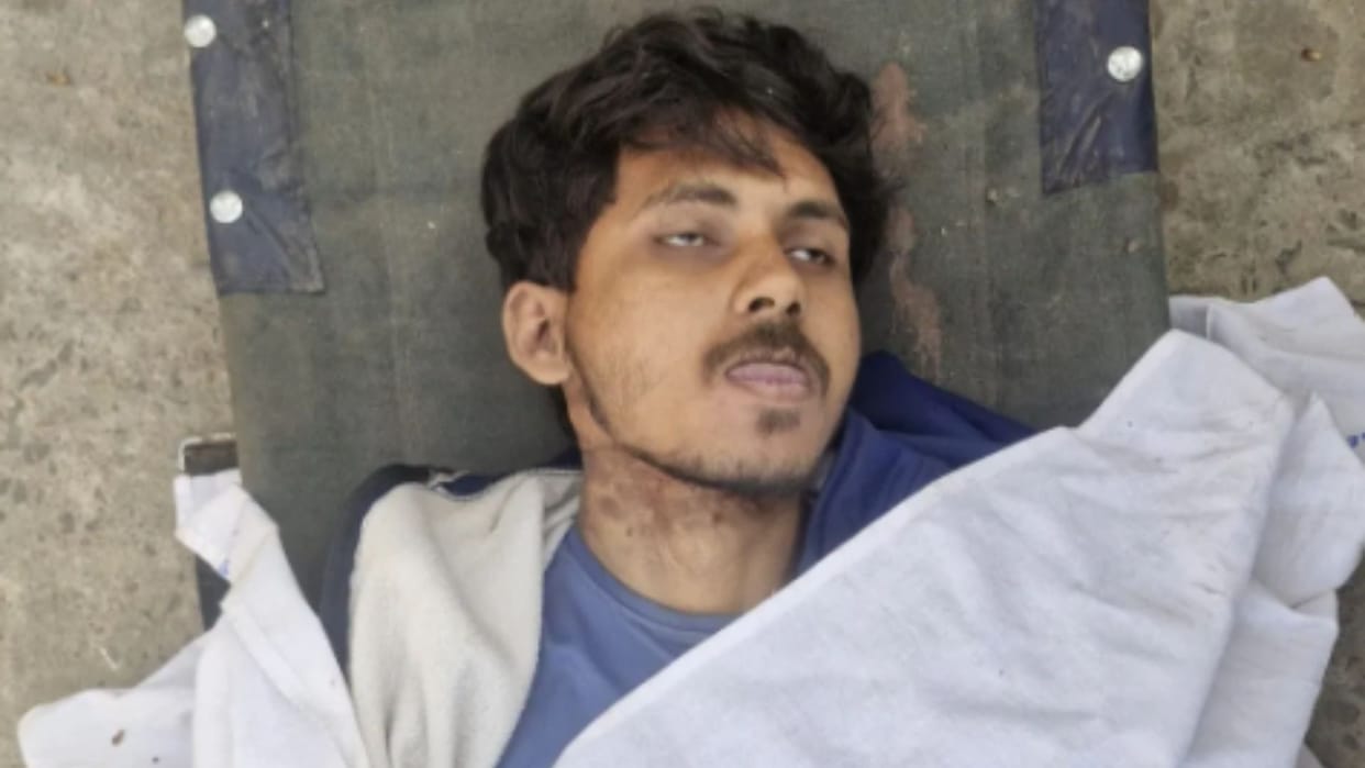 body of unidentified person found in Satyagraha Express arrived Raxaul Bihar from Delhi
