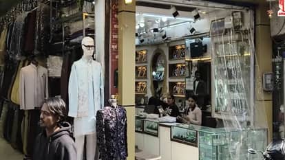 Dehradun: The capital's spate of murders has left markets reeling; customers are not reaching shops