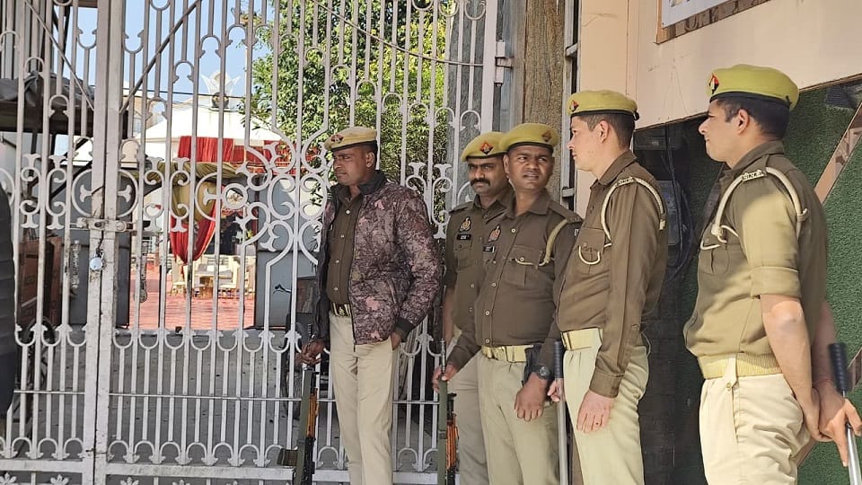 UP: Sachin Sirohi in Meerut and Pinky Choudhary in Ghaziabad under house arrest, pavilion locked
