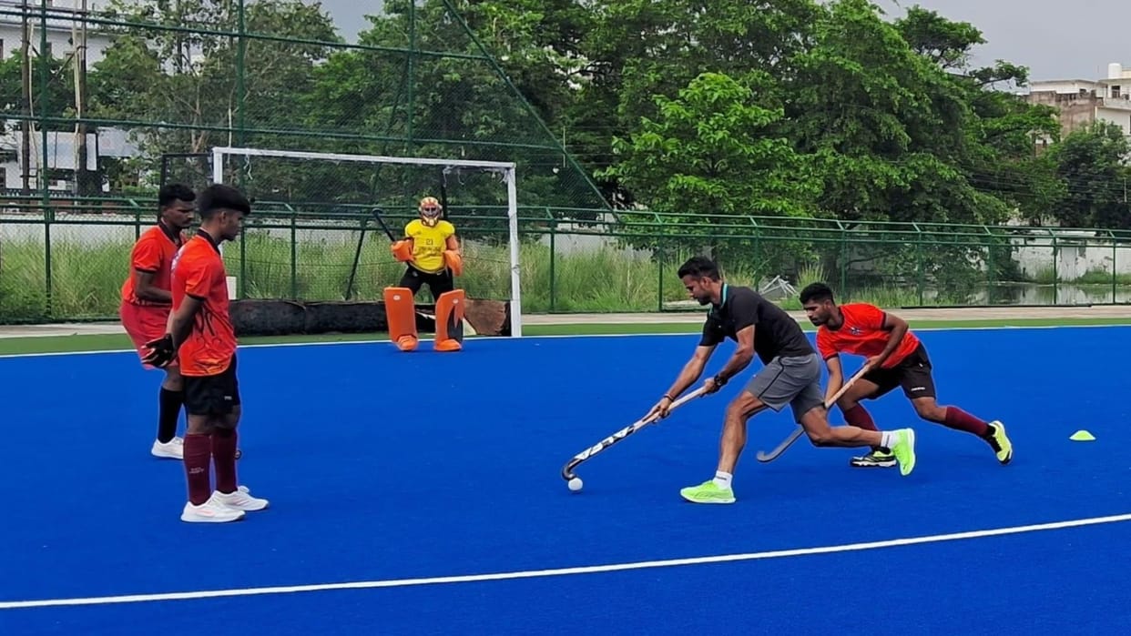 Sports News Varanasi Four players selected for national competition of UP Volleyball Association
