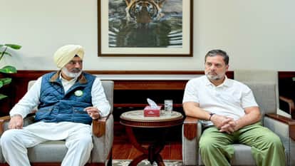 india-us Trade deal Rahul Gandhi met leaders of farm unions from across country in Parliament House complex