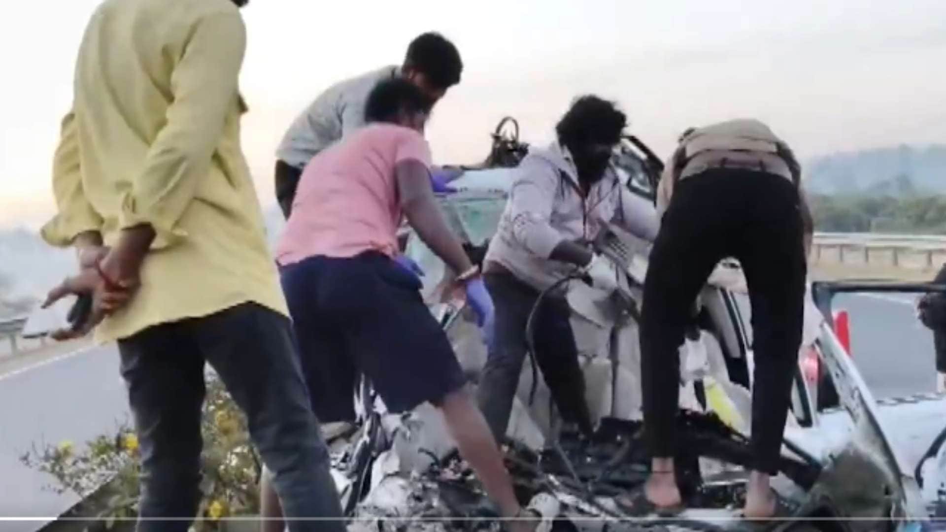 सड़क हादसा