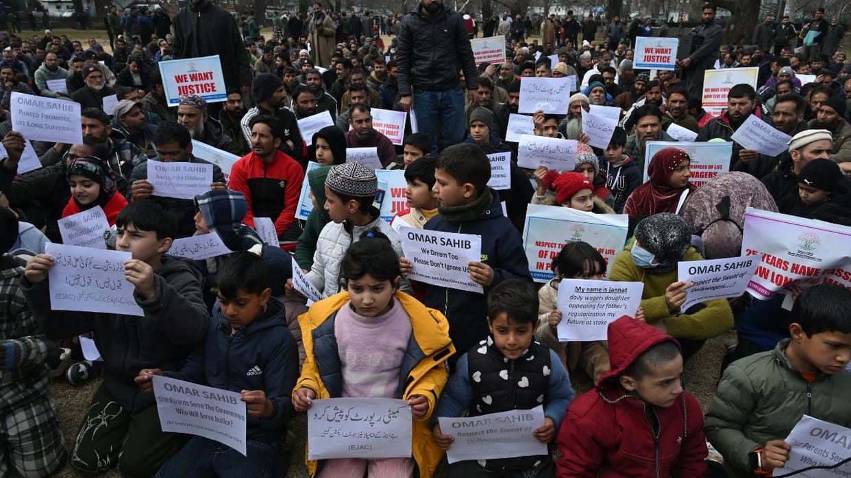 Protest held at Sher-e-Kashmir Park in Srinagar for regularisation and minimum wages