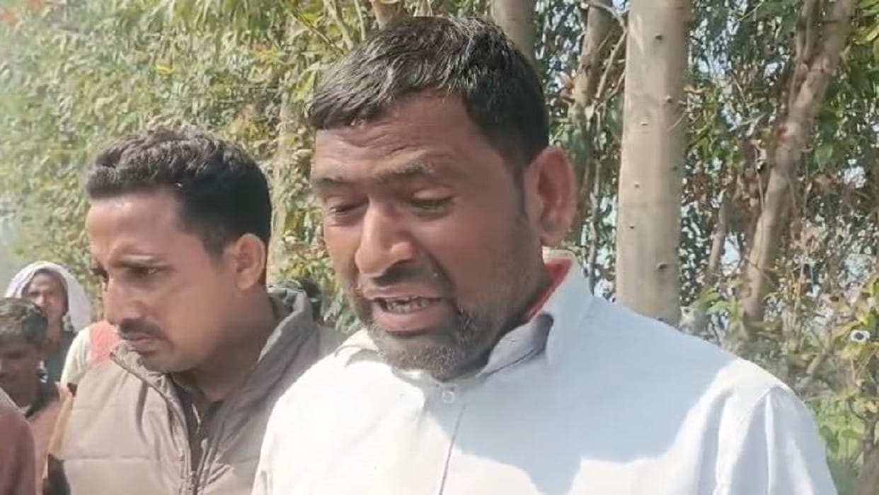 Villagers caught two thieves fleeing after stealing a bell from a Shiva temple in Budaun