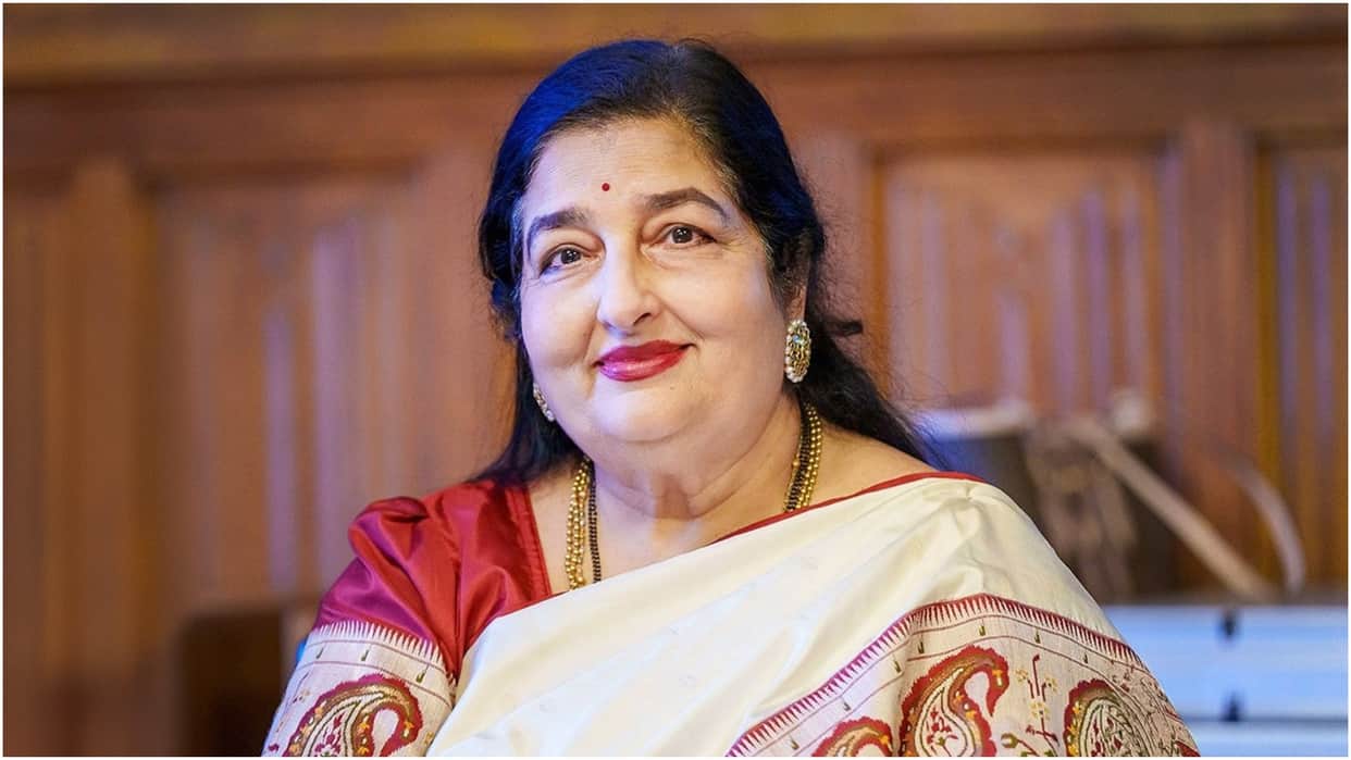 Singer Anuradha Paudwal Performed At Krishna Devotional Music Event Says Youth Also Joining With Spirituality