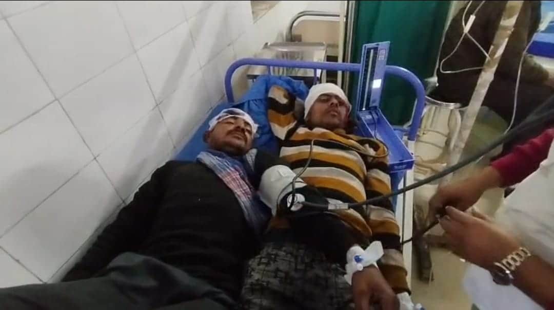 घायलों का इलाज जारी।