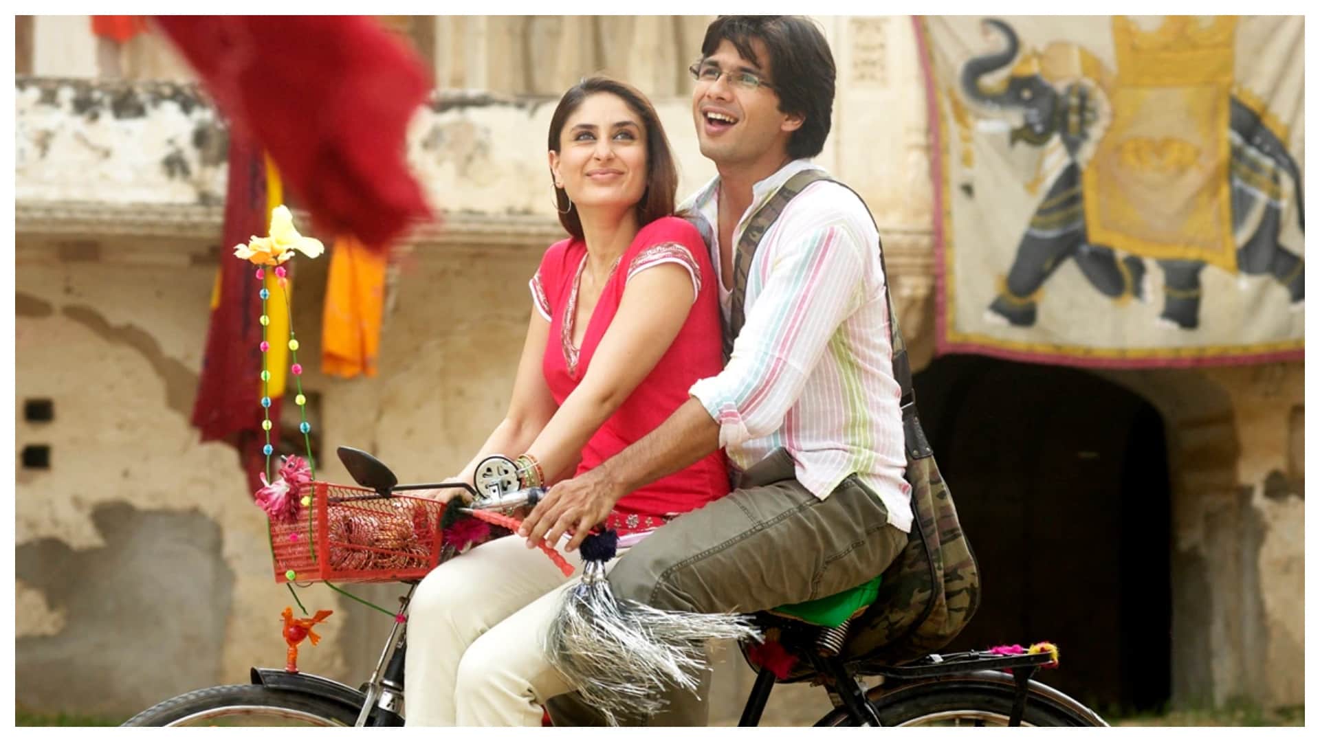 Watch these romantics movies on this valentine's day veer zaara jab we met ye jawani ye diwani and more