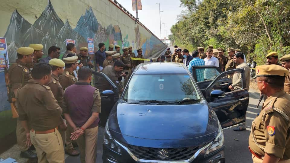 Mukhtar close aide murder in barabanki Lawyer Shoaib found with 23 injuries on his body more than two attacker