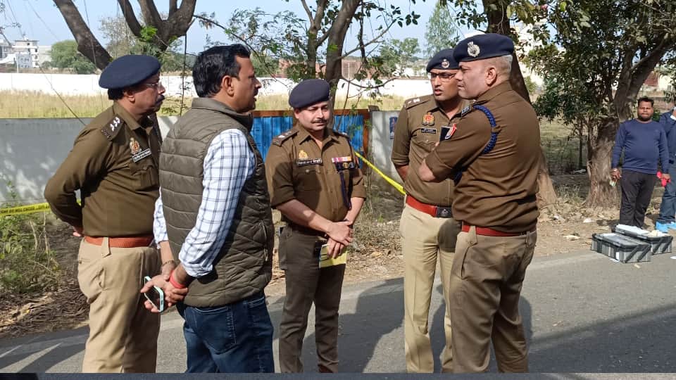 Mukhtar close aide murder in barabanki of UP Shoaib gunned down in a minute story from shooter to lawyer