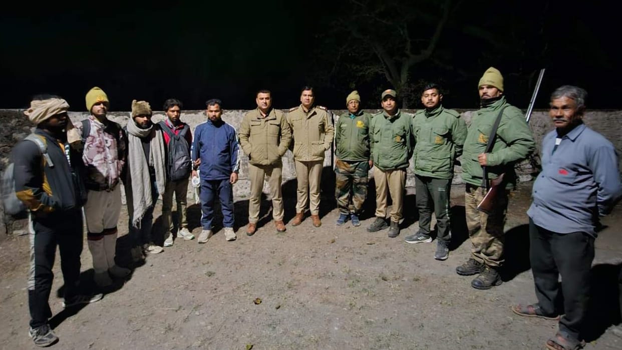 Five devotees of Haryana rescued lost in forest returning after visiting Neelkanth Mahadev yamkeshwarRishikesh