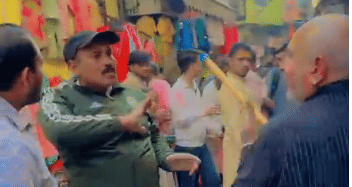 श्रद्धालु का फोड़ दिया सिर