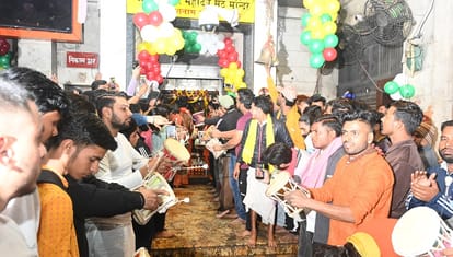 Kanpur Mahashivratri Kanpur is drenched in the colors of Shiva devotion devotees throng the Anandeshwar temple