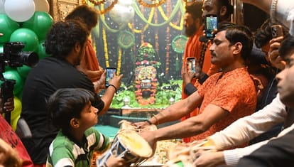 Kanpur Mahashivratri Kanpur is drenched in the colors of Shiva devotion devotees throng the Anandeshwar temple